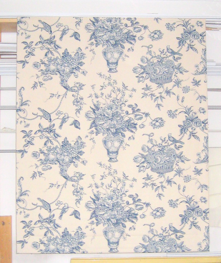 A lovely toile pattern - although the pattern is different it's still balanced beautifully.